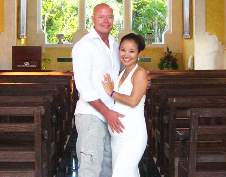 Tina and Jeremy Sawatzky in Mexico Renewing Wedding Vows